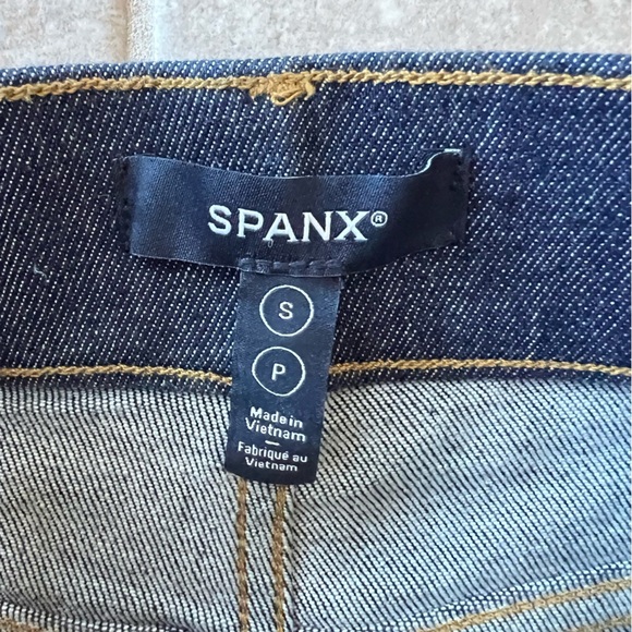 Spanx SPANXshape Original EveryWear High Rise TummyTamer Flare Jeans, Indigo, S - Picture 6 of 9